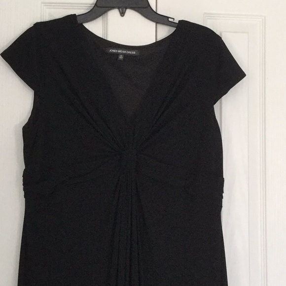 Dress - Picture 2 of 9